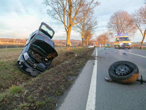 Unfall Auf B 173 Zwischen Falkenau Und Oederan