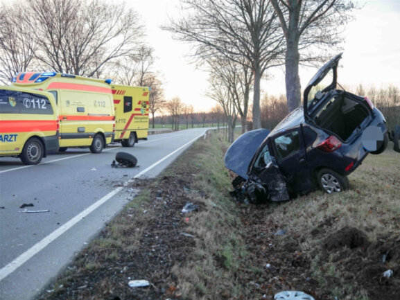 Unfall Auf B 173 Zwischen Falkenau Und Oederan