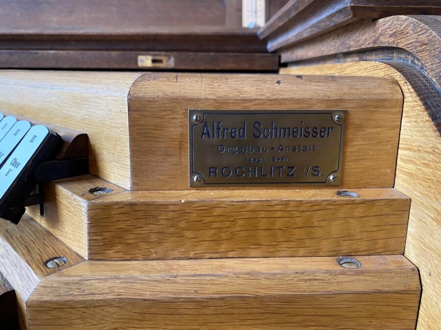 <p>Die Orgel in der Rochlitzer Kunigundenkirche hat der Rochlitzer Alfred Schmeisser gebaut.</p>

