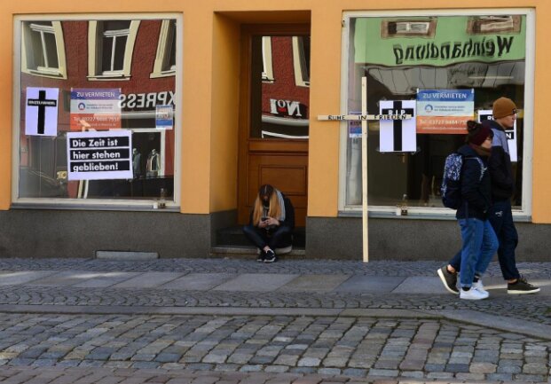 <p>Auch längst geschlossene Geschäften wurde in die Aktion eingebunden, hier in der Rochlitzer Straße.&nbsp;</p>
