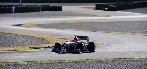 Im folgenden weitere Bilder von Schumacher im neuen Silberpfeil.