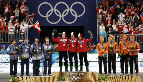 Kanada holte Gold in der Team-Verfolgung der M&auml;nner im Eisschnelllauf.