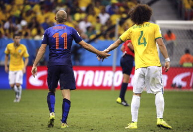 0:3 gegen Oranje: Brasilien nur Vierter - Löws DFB-Team vor Krönung - 