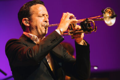Till Brönner und seine Band spielten sich im Dresdner Kulturpalast virtuos und elegant durch ein facettenreiches Programm.  