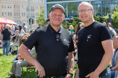 Ex-IG-Metall-Chef Stefan Kademann (links) und Gewerkschafter Marcus Galle kritisieren Plauens Stadtoberhaupt für seine Äußerungen beim Jahresempfang: „Den Schuss nicht gehört.“