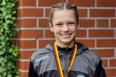 Aliya Leistner freut sich über ihren ersten Titel bei einer Deutschen Meisterschaft.