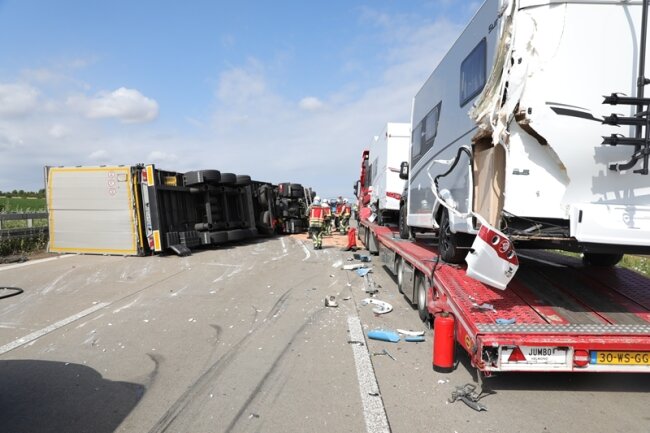 Schwerer Lkw Unfall Auf A4 Rettungshubschrauber Im Einsatz Freie Presse Sachsen