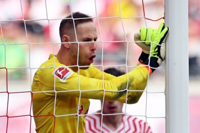 Leipzigs Torhüter Peter Gulacsi zeigte eine starke Leistung gegen Dortmund.
