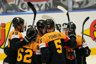 Die deutsche Eishockey-Nationalmannschaft trifft am Dienstag auf Frankreich.