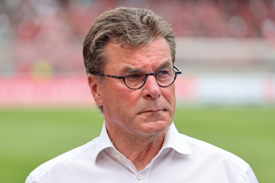 1. FC Nürnberg trennt sich von Sportvorstand Hecking - Der 1. FC Nürnberg hat sich von Sportvorstand Dieter Hecking getrennt.