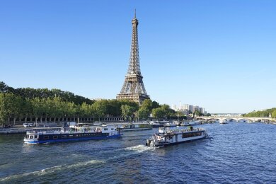 Kurz vor Beginn der Olympischen Spiele in Paris werden die Eintrittspreise für den Eiffelturm um rund 20 Prozent erhöht (Archivbild).