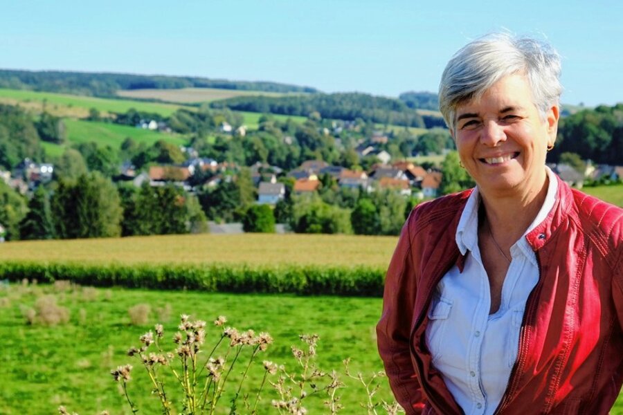 Marion Dick, Bürgermeisterin Heinsdorfergrund (im Bild) hatte das Projekt der Kinderküche gemeinsam mit Schulleiterin Undine Grimm vorangetrieben.