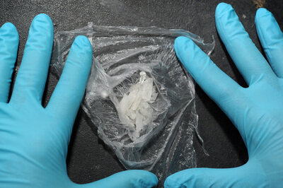 100 Gramm Crystal beschlagnahmt - Frau in Haft - 