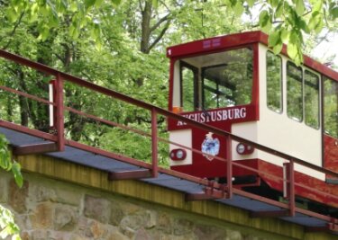 110 Jahre alt und immer noch fit - Seit 110 Jahren bringt die Drahtseilbahn Augustusburg Passagiere von Erdmannsdorf nach Augustusburg und wieder zurück. 