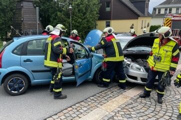 12.000 Euro Schaden nach Verkehrsunfall - Verletzt wurde bei dem Unfall niemand. 