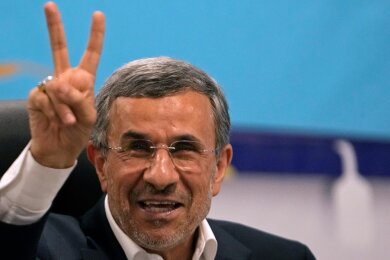 Will wieder iranischer Präsident werden: Mahmud Ahmadinedschad.