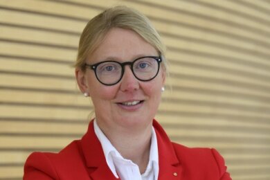 Sandra Gockel - Ex-Schulleiterin, jetzt Landtagsabgeordnete