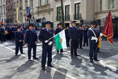 Zehn Kameraden der Freiwilligen Feuerwehr Eppendorf nahmen an der German-American Steuben Parade in New York teil.