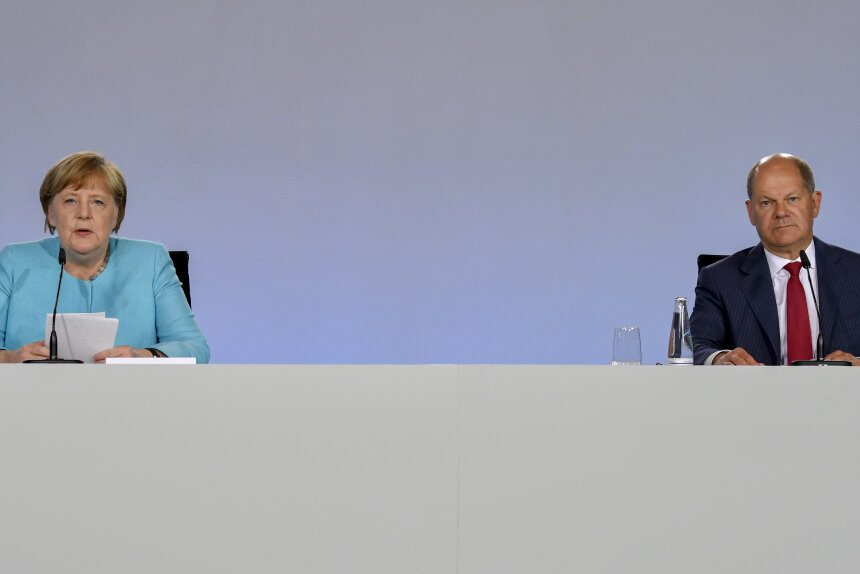 130 Milliarden Euro: Wer profitiert vom Corona-Konjunkturpaket? - Bundeskanzlerin Angela Merkel (CDU) und Bundesfinanzminister Olaf Scholz (SPD) bei einer Pressekonferenz im Bundeskanzleramt.