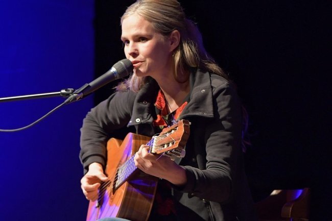 Auch Liedermacherin Dota Kehr tritt am 17. Juni beim "Kosmos Chemnitz" auf. 