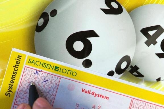 15-Millionen-Gewinn: Darum meldet sich der Lottospieler aus dem Erzgebirge erst jetzt -  Ein Lottospieler aus dem Erzgebirge hat mehr als 15 Millionen Euro gewonnen.