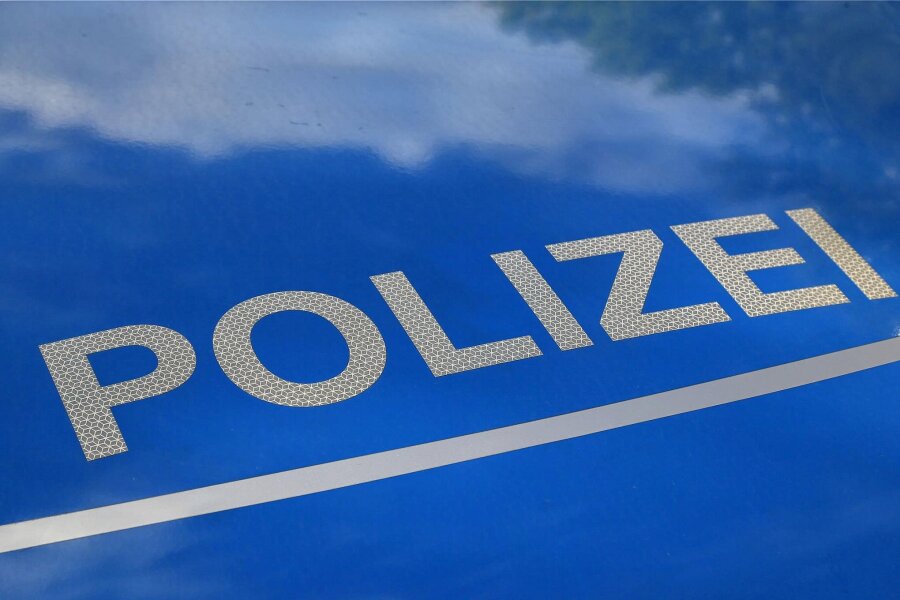 16-jähriger Mopedfahrer in Penig leicht verletzt - Die Polizei eilte zu einem Unfall in Penig.