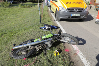 16-jähriger Simson-Fahrer stirbt bei Zusammenstoß mit Traktor - 
