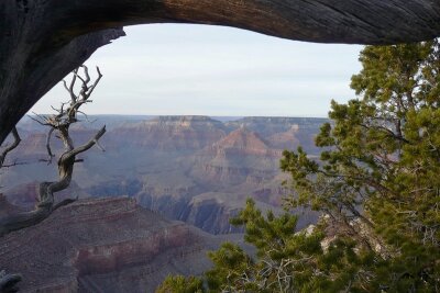 1600 Meter in die Tiefe - Für Blicke wie diesen kommen pro Jahr sechs Millionen Besucher: der Grand Canyon.