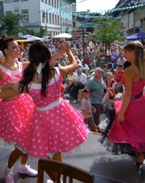 
              <p class="artikelinhalt">Am Wochenende wird es in der Mittweidaer Innenstadt eng, denn mit seinem bunten Programm auf den zahlreichen Bühnen und an den Ständen ist das Altstadtfest ein Besuchermagnet für Jung und Alt. </p>
            