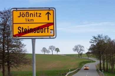 Zwischen Steinsdorf und Jößnitz bekommen Radfahrer einen eigenen Weg. Geplant ist ein kombinierter Geh- und Radweg.