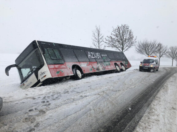 Winter Legt Verkehr Lahm Und Es Soll Weiter Schneien Freie
