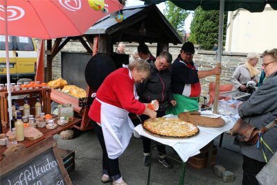 Viele Leckereien warten auf die Besucher in Reuth.