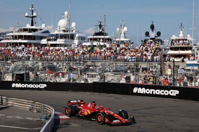 Ferrari-Pilot Charles Leclerc hat erstmals sein Formel-1-Heimrennen in Monaco gewonnen.