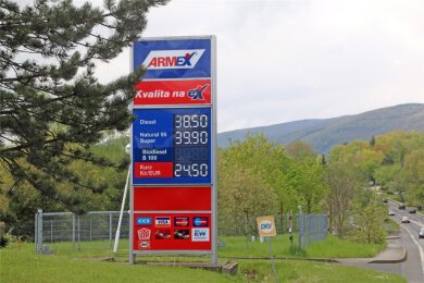 In Litvinov kostet der Liter Benzin umgerechnet gut 1,62 Euro.