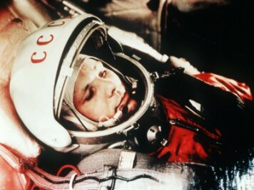 1961: Juri Gagarin ist als erster Mensch im Weltall -            Der Kosmonaut Juri Gagarin kurz vor dem Start zum ersten bemannten Weltraumflug.