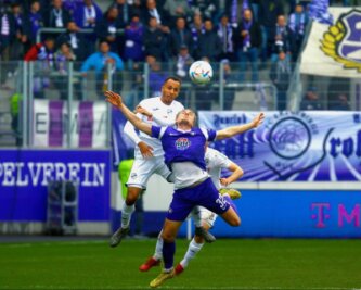 Für den FC Erzgebirge Aue, Elias Huth im Kopfballduell, gab es am Samstag nix zu holen.