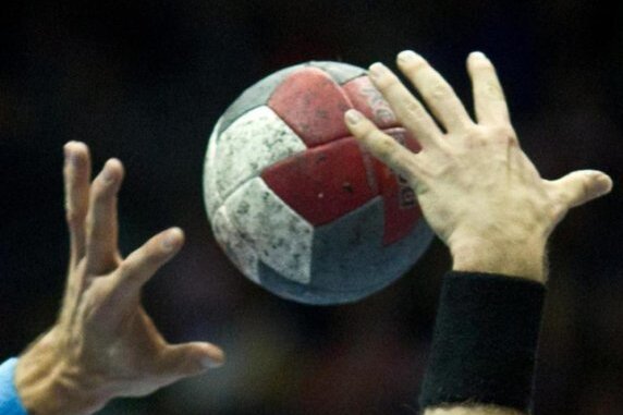 Der EHV Aue hat am Freitag die letzte Chance auf den Klassenerhalt in der 2. Handball-Bundesliga vergeben.