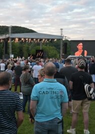Die MDR-Sendung "Damals war's" ist erstmalig in ihrer TV-Geschichte live auf Sendung gegangen - und das im Kurpark Bad Schlema. 