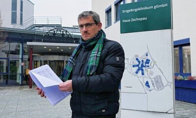 200 Klinikbeschäftigte richten Protestbrief an Karl Lauterbach - Torsten Köthe hat Unterschriften gegen die in seinen Augen ungerechte Bonusverteilung durch das Gesundheitsministerium gesammelt. 