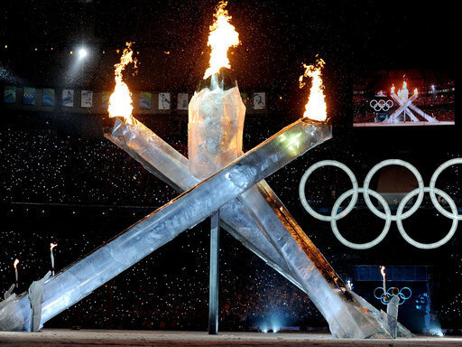 Das Olympische Feuer ist entzündet