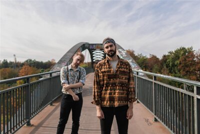 Die Songs von Jan Thierfelder (r.) und Tim Bergelt laufen längst im Radio.