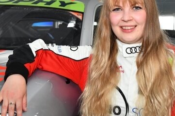 23-Jährige startet mit 500-PS-Auto in die Saison - Sophie Hofmann pilotiert einen Audi R8 LMS. 