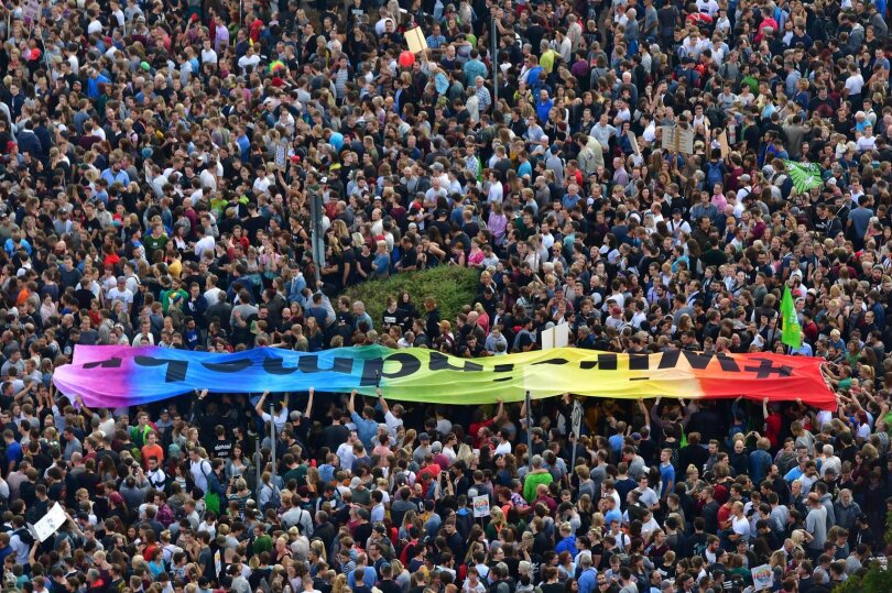 Menschenmassen im Gegenprotest: 65.000 Besucher luden am 3. September zum "#wirsindmehr"-Konzert die Chemnitzer Innenstadt mit demokratischer Motivation auf.