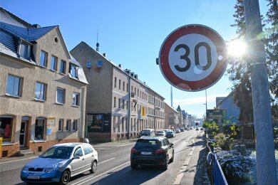 Tempo 30 auf wichtigen Straßen ist nicht ohne Weiteres möglich. Viele Städte fordern mehr Spielraum – Chemnitz nicht.