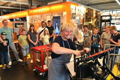 Auch beim Druck-Workshop im Museum Zeitwerkstadt war Christa Frohburg bereits zu erleben.