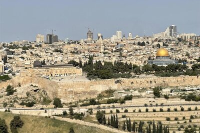 25 Christen aus Plauen auf Israel-Reise: So soll es jetzt für die Vogtländer weitergehen - Ihre Reise hat die Plauener Christen unter anderem nach Jerusalem geführt.