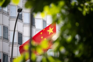 China fordert Deutschland auf, "den Spionagevorwurf auszunutzen, um das Bild von China politisch zu manipulieren und China zu diffamieren."