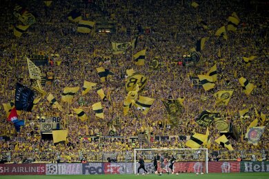 Die Fan- und Förderabteilung von Borussia Dortmund sieht den Sponsoring-Deal des BVB mit dem Rüstungskonzern Rheinmetall kritisch.