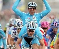 29. Mai: Zabel setzt Radsport-Karriere fort - Erik Zabel (h.) bleibt beim Team Milram