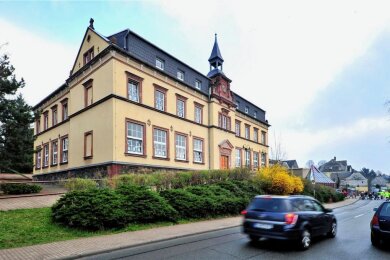 Die Grundschule in Neukirchen soll in den Sommerferien eine neue Gasheizung erhalten. 